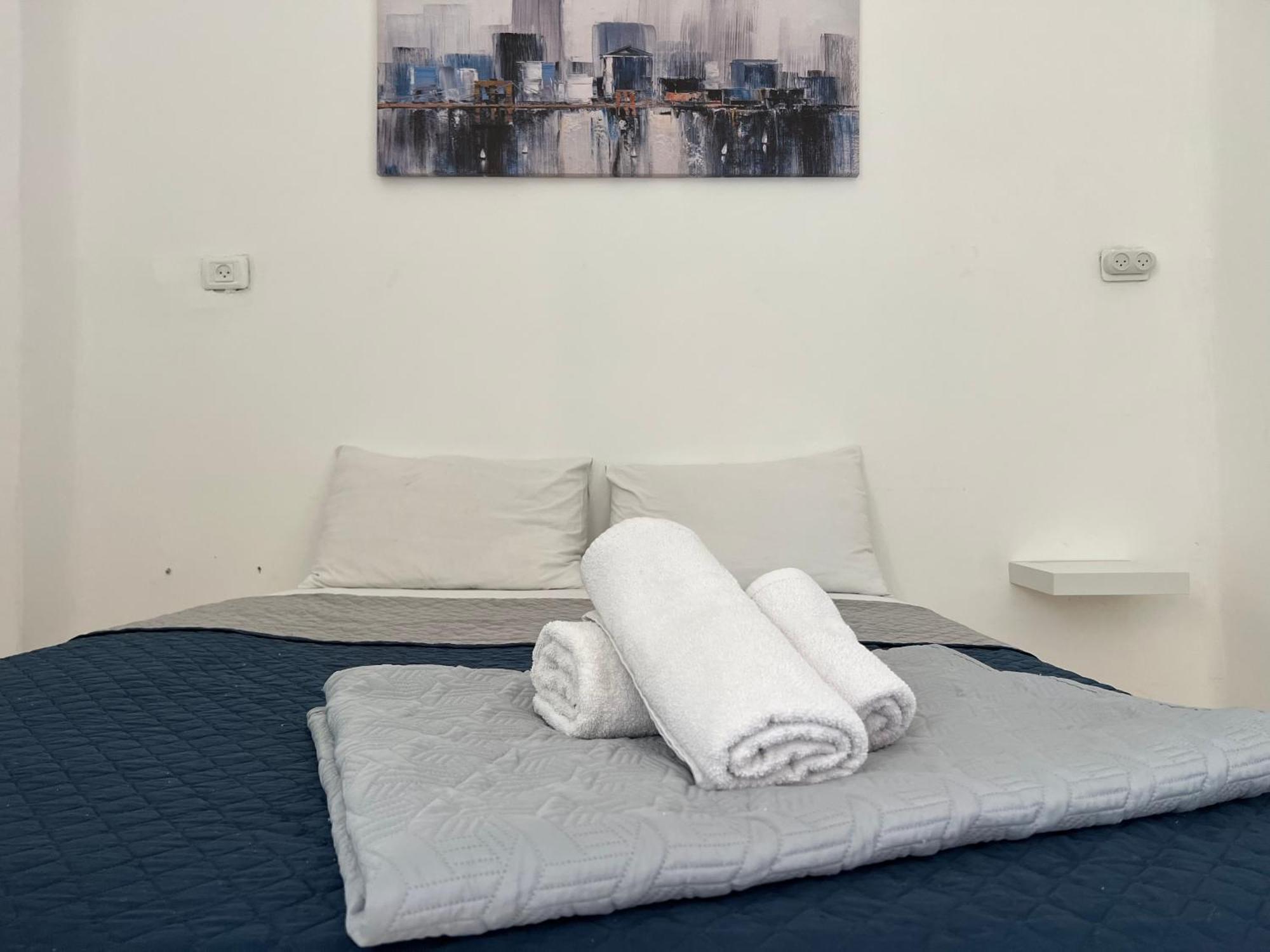 Godson Down Town Hotel Haifa Bagian luar foto