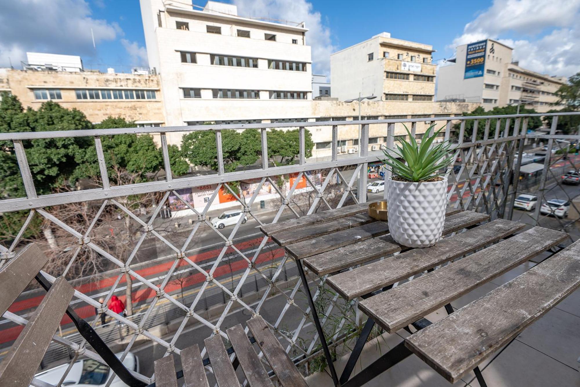 Godson Down Town Hotel Haifa Bagian luar foto